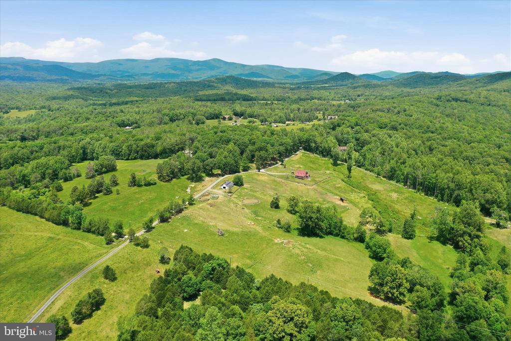 59 HARRY SETTLE RD, CASTLETON, Virginia 22716, 4 Bedrooms Bedrooms, ,2 BathroomsBathrooms,Residential,59 HARRY SETTLE RD,VARP2002682 MLS # VARP2002682 59 HARRY SETTLE RD, CASTLETON, Virginia 22716, 4 Bedrooms Bedrooms, ,2 BathroomsBathrooms,Residential,59 HARRY SETTLE RD,VARP2002682 MLS # VARP2002682