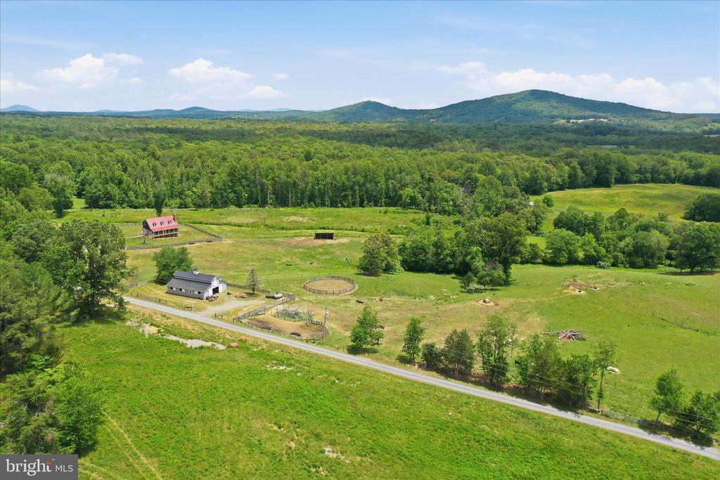 59 HARRY SETTLE RD, CASTLETON, Virginia 22716, 4 Bedrooms Bedrooms, ,2 BathroomsBathrooms,Residential,59 HARRY SETTLE RD,VARP2002682 MLS # VARP2002682 59 HARRY SETTLE RD, CASTLETON, Virginia 22716, 4 Bedrooms Bedrooms, ,2 BathroomsBathrooms,Residential,59 HARRY SETTLE RD,VARP2002682 MLS # VARP2002682