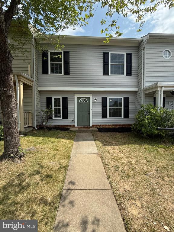 11159 THORNBERRY CT, FREDERICKSBURG, Virginia 22407, 2 Bedrooms Bedrooms, ,1 BathroomBathrooms,Residential,VILLAGESS OF SAL,11159 THORNBERRY CT,VASP2042716 MLS # VASP2042716