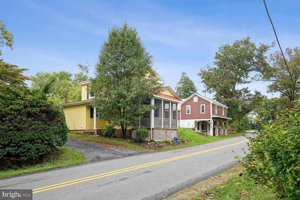 5095 LEEDS MANOR RD, HUME, Virginia 22639, 2 Bedrooms Bedrooms, ,1 BathroomBathrooms,Residential,5095 LEEDS MANOR RD,VAFQ2022432 MLS # VAFQ2022432 5095 LEEDS MANOR RD, HUME, Virginia 22639, 2 Bedrooms Bedrooms, ,1 BathroomBathrooms,Residential,5095 LEEDS MANOR RD,VAFQ2022432 MLS # VAFQ2022432