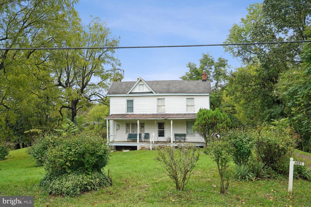 5095 LEEDS MANOR RD, HUME, Virginia 22639, 2 Bedrooms Bedrooms, ,1 BathroomBathrooms,Residential,5095 LEEDS MANOR RD,VAFQ2022432 MLS # VAFQ2022432 5095 LEEDS MANOR RD, HUME, Virginia 22639, 2 Bedrooms Bedrooms, ,1 BathroomBathrooms,Residential,5095 LEEDS MANOR RD,VAFQ2022432 MLS # VAFQ2022432