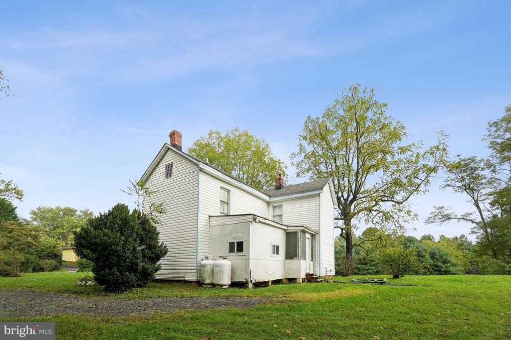 5095 LEEDS MANOR RD, HUME, Virginia 22639, 2 Bedrooms Bedrooms, ,1 BathroomBathrooms,Residential,5095 LEEDS MANOR RD,VAFQ2022432 MLS # VAFQ2022432 5095 LEEDS MANOR RD, HUME, Virginia 22639, 2 Bedrooms Bedrooms, ,1 BathroomBathrooms,Residential,5095 LEEDS MANOR RD,VAFQ2022432 MLS # VAFQ2022432