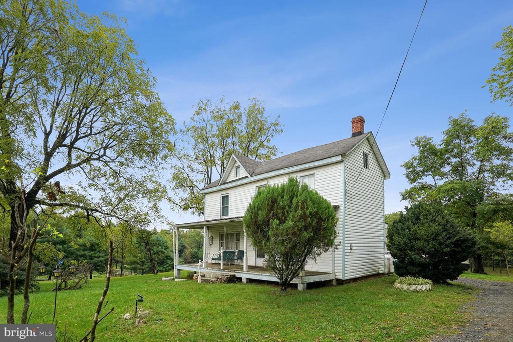 5095 LEEDS MANOR RD, HUME, Virginia 22639, 2 Bedrooms Bedrooms, ,1 BathroomBathrooms,Residential,5095 LEEDS MANOR RD,VAFQ2022432 MLS # VAFQ2022432 5095 LEEDS MANOR RD, HUME, Virginia 22639, 2 Bedrooms Bedrooms, ,1 BathroomBathrooms,Residential,5095 LEEDS MANOR RD,VAFQ2022432 MLS # VAFQ2022432