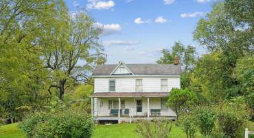 5095 LEEDS MANOR RD, HUME, Virginia 22639, 2 Bedrooms Bedrooms, ,1 BathroomBathrooms,Residential,5095 LEEDS MANOR RD,VAFQ2022432 MLS # VAFQ2022432