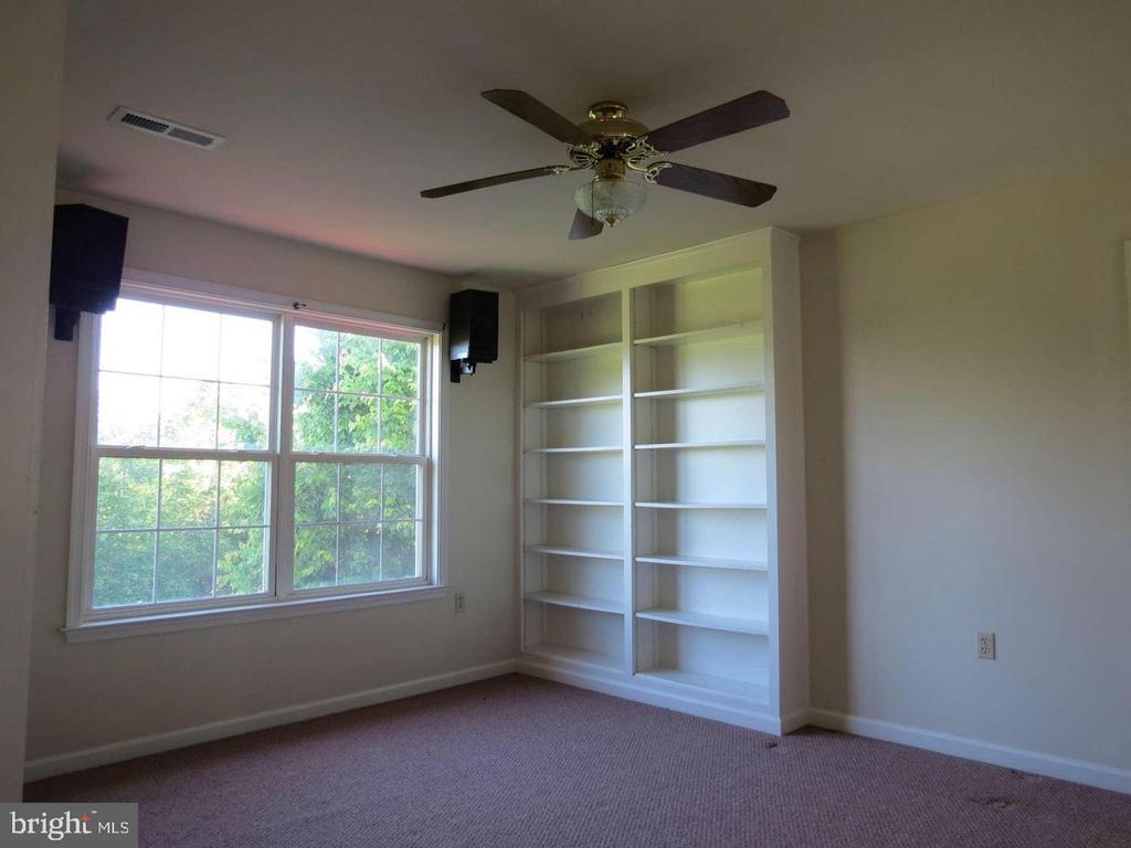 13240 WINDMILL WAY, CULPEPER, Virginia 22701, 7 Bedrooms Bedrooms, ,3 BathroomsBathrooms,Residential,13240 WINDMILL WAY,VACU2014018 MLS # VACU2014018