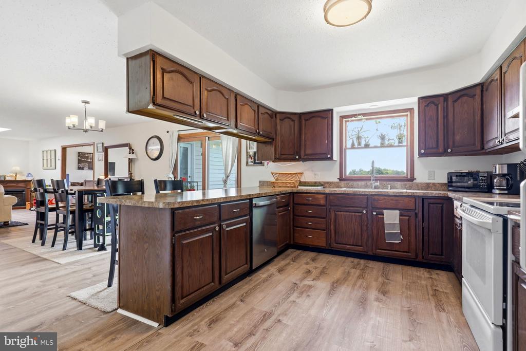 7313 COVINGTONS CORNER RD, BEALETON, Virginia 22712, 3 Bedrooms Bedrooms, ,2 BathroomsBathrooms,Residential,7313 COVINGTONS CORNER RD,VAFQ2022478 MLS # VAFQ2022478 7313 COVINGTONS CORNER RD, BEALETON, Virginia 22712, 3 Bedrooms Bedrooms, ,2 BathroomsBathrooms,Residential,7313 COVINGTONS CORNER RD,VAFQ2022478 MLS # VAFQ2022478