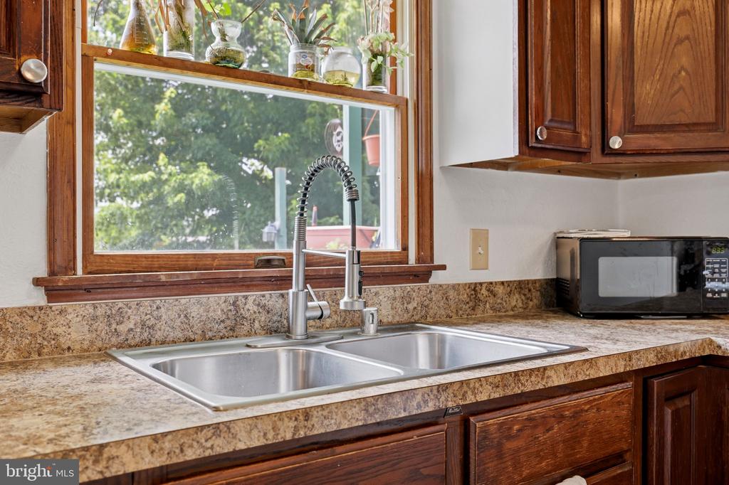 7313 COVINGTONS CORNER RD, BEALETON, Virginia 22712, 3 Bedrooms Bedrooms, ,2 BathroomsBathrooms,Residential,7313 COVINGTONS CORNER RD,VAFQ2022478 MLS # VAFQ2022478 7313 COVINGTONS CORNER RD, BEALETON, Virginia 22712, 3 Bedrooms Bedrooms, ,2 BathroomsBathrooms,Residential,7313 COVINGTONS CORNER RD,VAFQ2022478 MLS # VAFQ2022478