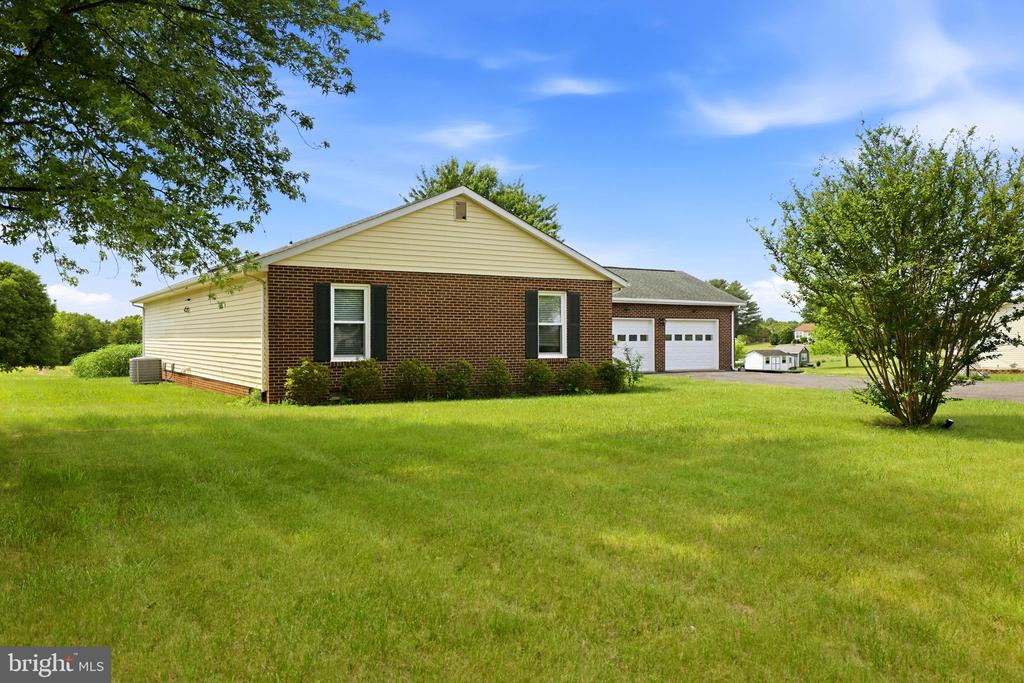 7313 COVINGTONS CORNER RD, BEALETON, Virginia 22712, 3 Bedrooms Bedrooms, ,2 BathroomsBathrooms,Residential,7313 COVINGTONS CORNER RD,VAFQ2022478 MLS # VAFQ2022478 7313 COVINGTONS CORNER RD, BEALETON, Virginia 22712, 3 Bedrooms Bedrooms, ,2 BathroomsBathrooms,Residential,7313 COVINGTONS CORNER RD,VAFQ2022478 MLS # VAFQ2022478