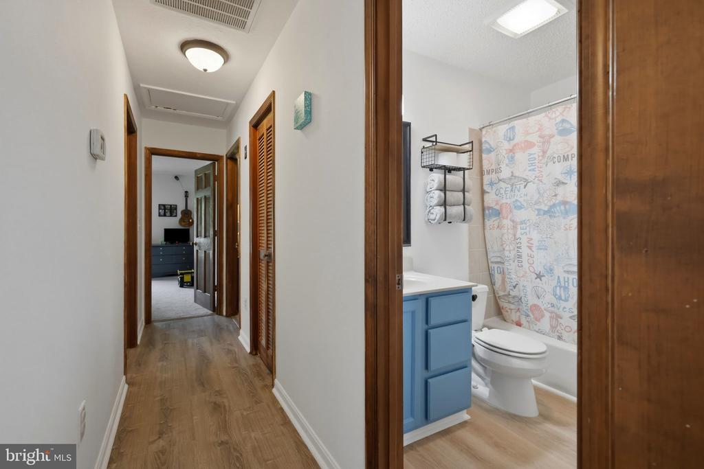 7313 COVINGTONS CORNER RD, BEALETON, Virginia 22712, 3 Bedrooms Bedrooms, ,2 BathroomsBathrooms,Residential,7313 COVINGTONS CORNER RD,VAFQ2022478 MLS # VAFQ2022478 7313 COVINGTONS CORNER RD, BEALETON, Virginia 22712, 3 Bedrooms Bedrooms, ,2 BathroomsBathrooms,Residential,7313 COVINGTONS CORNER RD,VAFQ2022478 MLS # VAFQ2022478