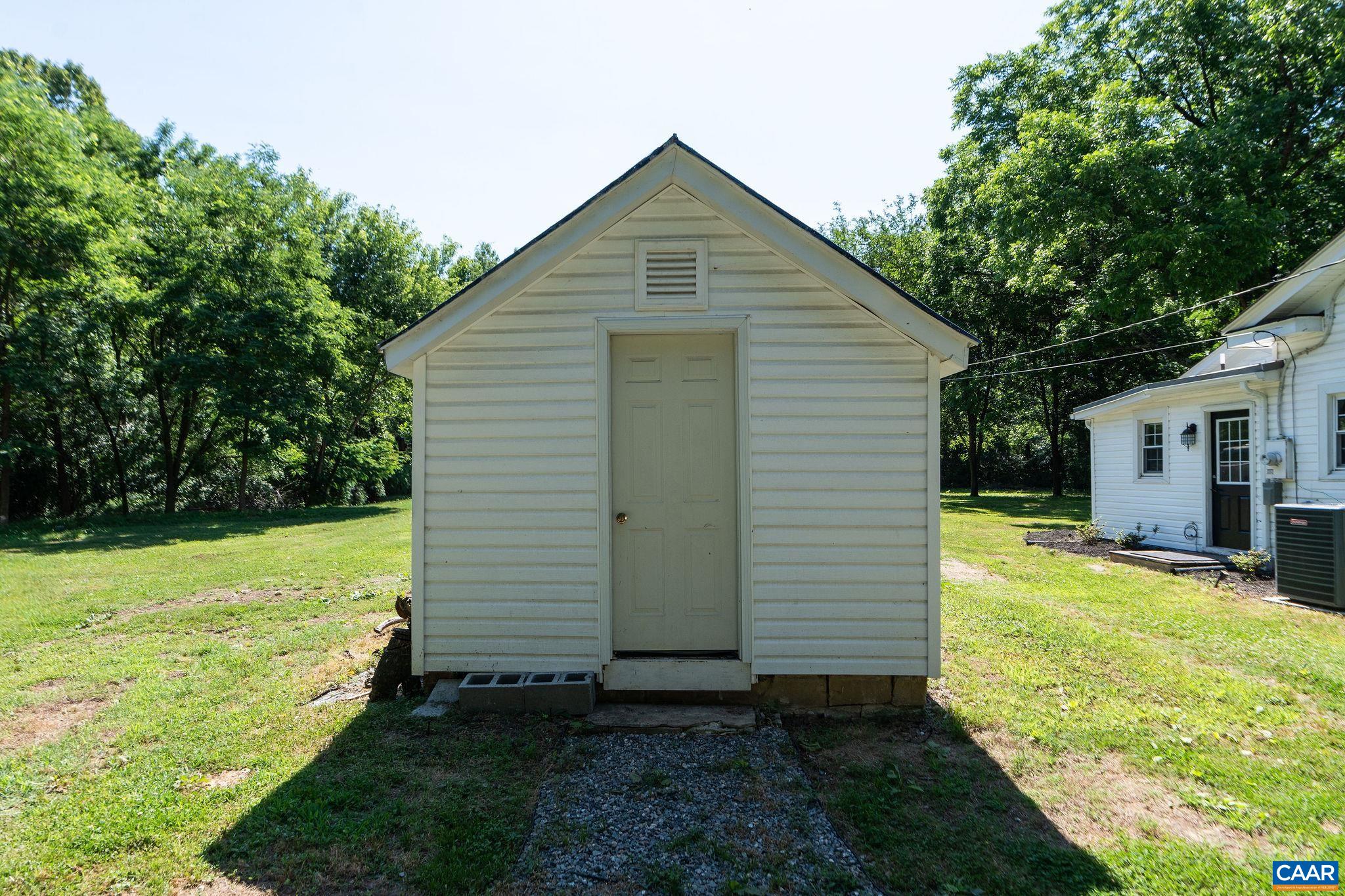 14043 JEFFERSON HWY, BUMPASS, Virginia 23024, 3 Bedrooms Bedrooms, ,2 BathroomsBathrooms,Residential,14043 JEFFERSON HWY,678195 MLS # 678195 14043 JEFFERSON HWY, BUMPASS, Virginia 23024, 3 Bedrooms Bedrooms, ,2 BathroomsBathrooms,Residential,14043 JEFFERSON HWY,678195 MLS # 678195