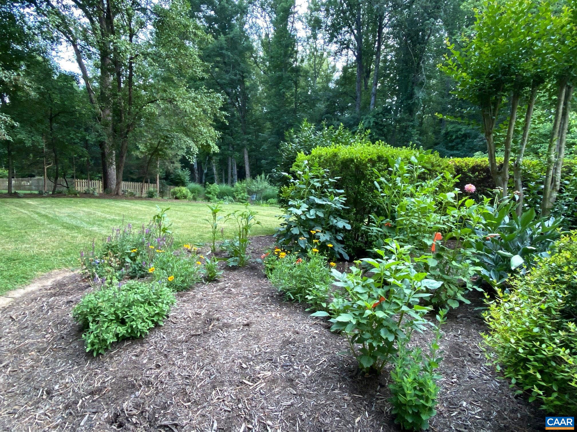 2629 WARWICK PL, EARLYSVILLE, Virginia 22936, 4 Bedrooms Bedrooms, ,2 BathroomsBathrooms,Residential,Country Garden Retreat 10 Mins to popular hot spot,2629 WARWICK PL,678268 MLS # 678268 2629 WARWICK PL, EARLYSVILLE, Virginia 22936, 4 Bedrooms Bedrooms, ,2 BathroomsBathrooms,Residential,Country Garden Retreat 10 Mins to popular hot spot,2629 WARWICK PL,678268 MLS # 678268