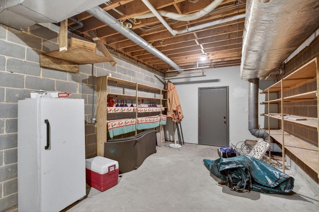 This area can be accessed through an interior door or a door that opens out to the patio This area can be accessed through an interior door or a door that opens out to the patio