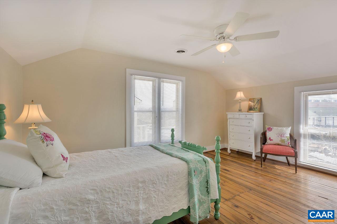 207 DOUGLAS AVE, CHARLOTTESVILLE, Virginia 22902, ,Residential,207 DOUGLAS AVE,675084 MLS # 675084 207 DOUGLAS AVE, CHARLOTTESVILLE, Virginia 22902, ,Residential,207 DOUGLAS AVE,675084 MLS # 675084