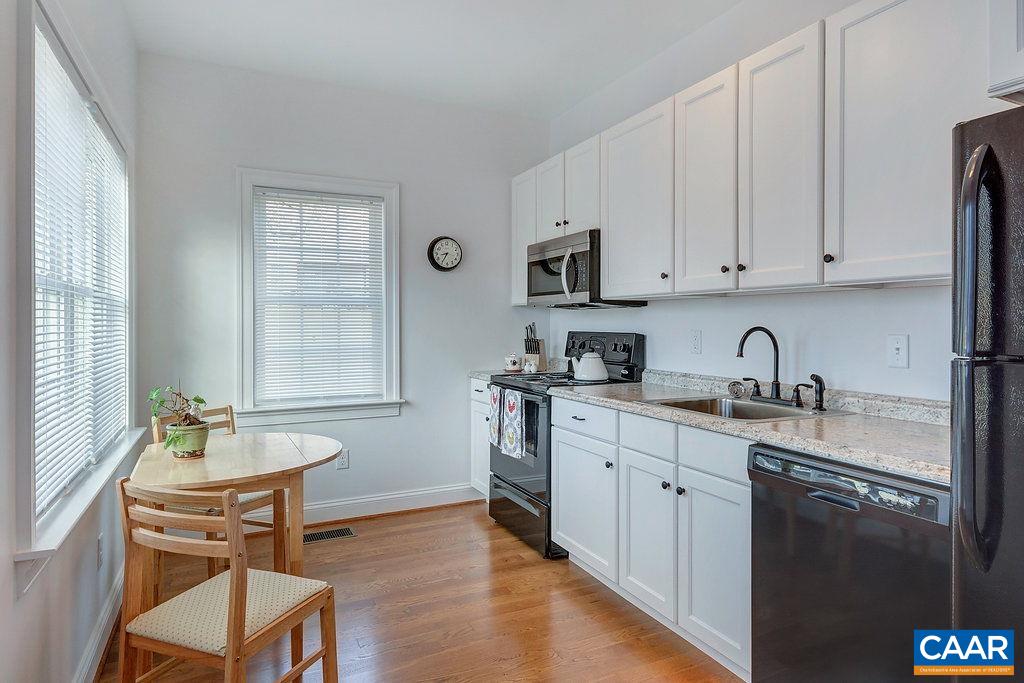 207 DOUGLAS AVE, CHARLOTTESVILLE, Virginia 22902, ,Residential,207 DOUGLAS AVE,675084 MLS # 675084 207 DOUGLAS AVE, CHARLOTTESVILLE, Virginia 22902, ,Residential,207 DOUGLAS AVE,675084 MLS # 675084