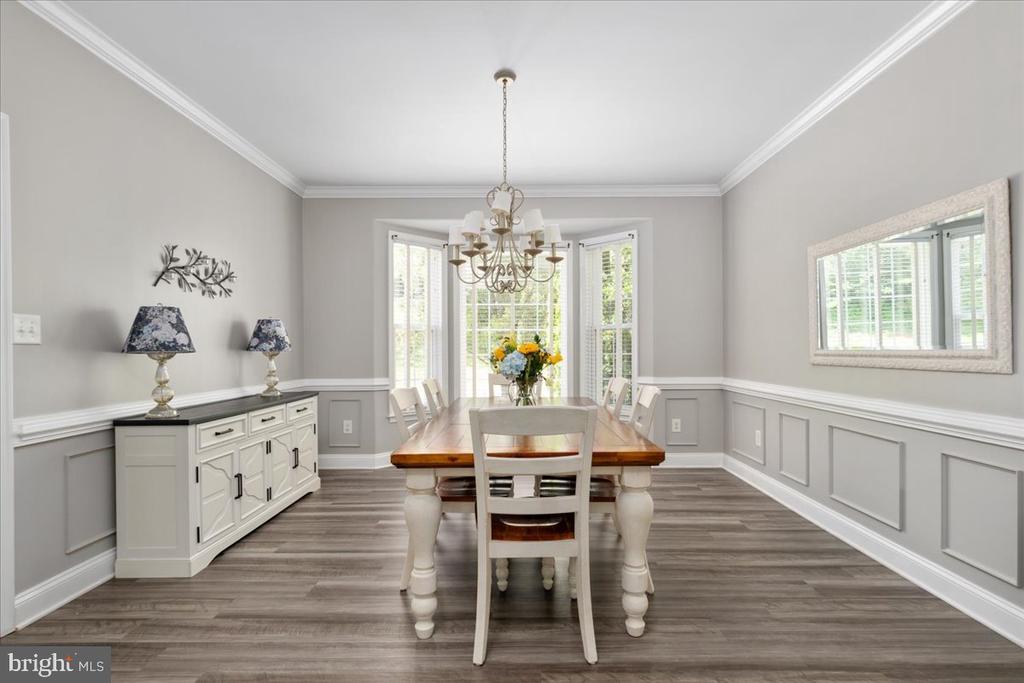 7490 ADMIRAL NELSON DR, WARRENTON, Virginia 20186, 5 Bedrooms Bedrooms, ,2 BathroomsBathrooms,Residential,7490 ADMIRAL NELSON DR,VAFQ2022198 MLS # VAFQ2022198