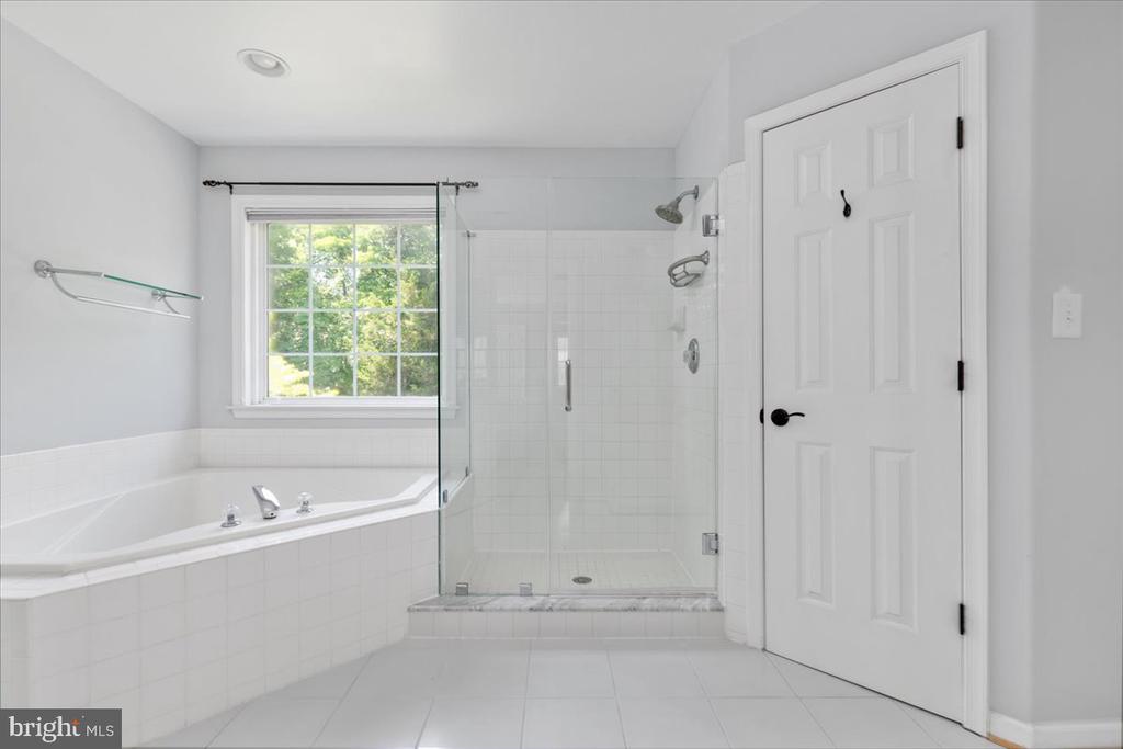 7490 ADMIRAL NELSON DR, WARRENTON, Virginia 20186, 5 Bedrooms Bedrooms, ,2 BathroomsBathrooms,Residential,7490 ADMIRAL NELSON DR,VAFQ2022198 MLS # VAFQ2022198