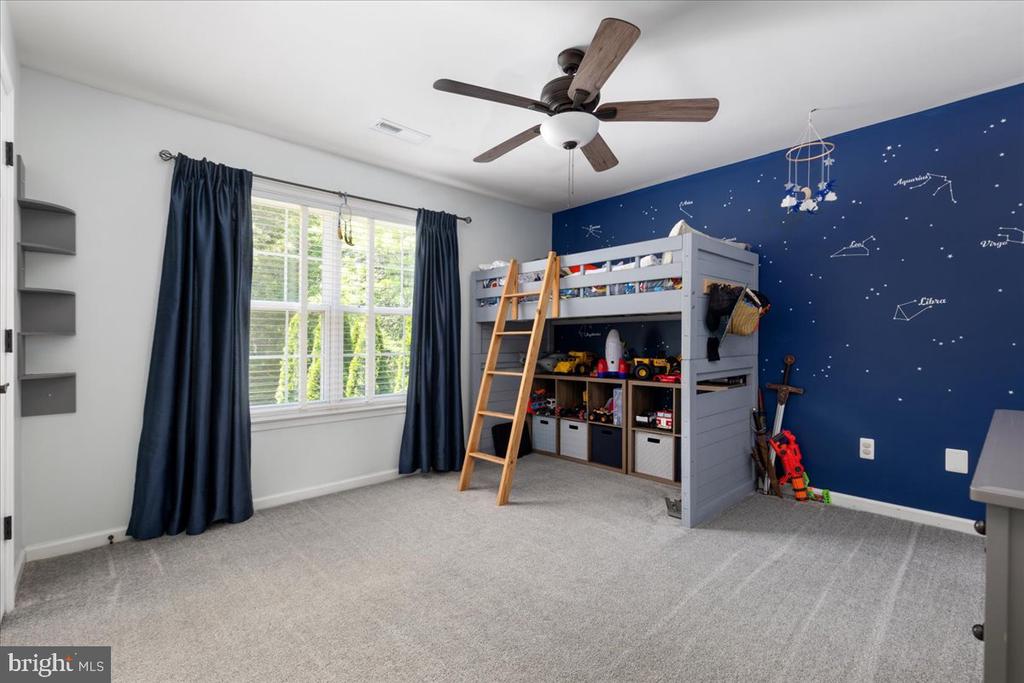 7490 ADMIRAL NELSON DR, WARRENTON, Virginia 20186, 5 Bedrooms Bedrooms, ,2 BathroomsBathrooms,Residential,7490 ADMIRAL NELSON DR,VAFQ2022198 MLS # VAFQ2022198