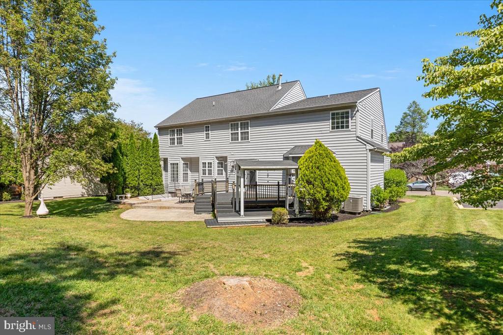7490 ADMIRAL NELSON DR, WARRENTON, Virginia 20186, 5 Bedrooms Bedrooms, ,2 BathroomsBathrooms,Residential,7490 ADMIRAL NELSON DR,VAFQ2022198 MLS # VAFQ2022198