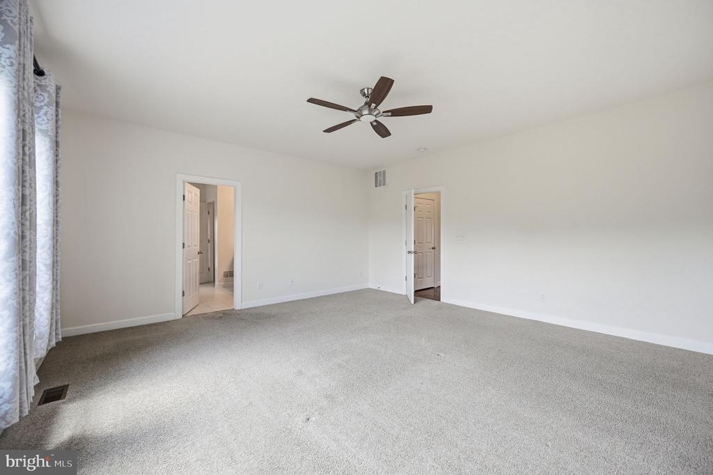 6299 MARGARET WAY, WARRENTON, Virginia 20187, 4 Bedrooms Bedrooms, ,2 BathroomsBathrooms,Residential,6299 MARGARET WAY,VAFQ2021038 MLS # VAFQ2021038