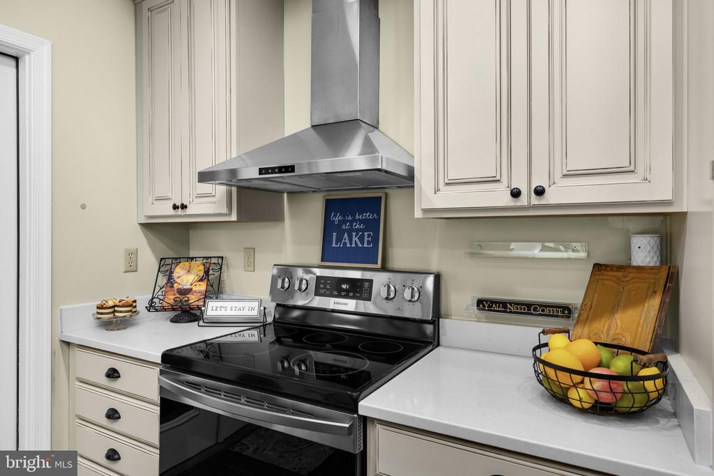 1917 LAKEVIEW PKWY, LOCUST GROVE, Virginia 22508, 5 Bedrooms Bedrooms, ,3 BathroomsBathrooms,Residential,1917 LAKEVIEW PKWY,VAOR2014172 MLS # VAOR2014172 1917 LAKEVIEW PKWY, LOCUST GROVE, Virginia 22508, 5 Bedrooms Bedrooms, ,3 BathroomsBathrooms,Residential,1917 LAKEVIEW PKWY,VAOR2014172 MLS # VAOR2014172