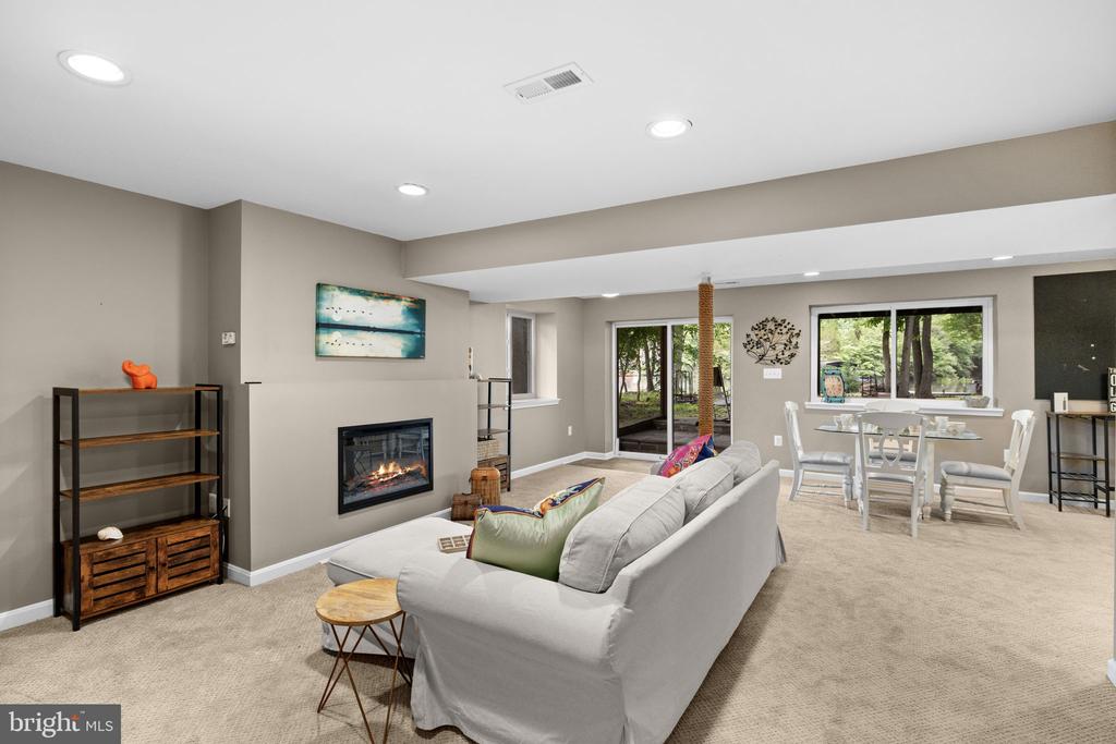 1917 LAKEVIEW PKWY, LOCUST GROVE, Virginia 22508, 5 Bedrooms Bedrooms, ,3 BathroomsBathrooms,Residential,1917 LAKEVIEW PKWY,VAOR2014172 MLS # VAOR2014172 1917 LAKEVIEW PKWY, LOCUST GROVE, Virginia 22508, 5 Bedrooms Bedrooms, ,3 BathroomsBathrooms,Residential,1917 LAKEVIEW PKWY,VAOR2014172 MLS # VAOR2014172