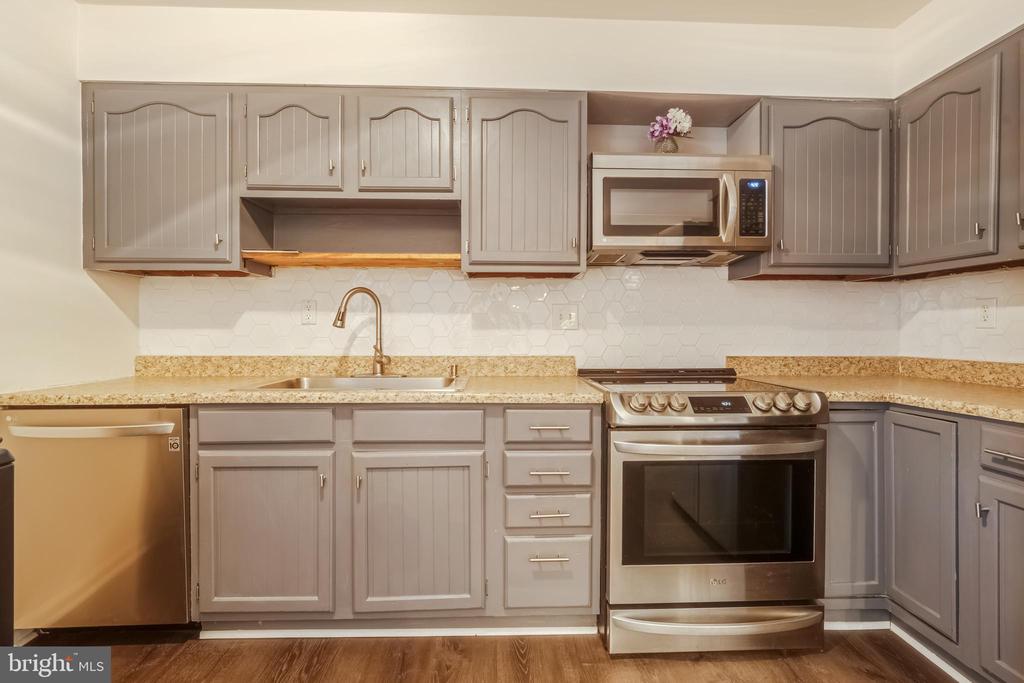 5 BENTLEY CT, FREDERICKSBURG, Virginia 22408, 3 Bedrooms Bedrooms, ,1 BathroomBathrooms,Residential,OLDE GREENWICH,5 BENTLEY CT,VASP2042662 MLS # VASP2042662 5 BENTLEY CT, FREDERICKSBURG, Virginia 22408, 3 Bedrooms Bedrooms, ,1 BathroomBathrooms,Residential,OLDE GREENWICH,5 BENTLEY CT,VASP2042662 MLS # VASP2042662