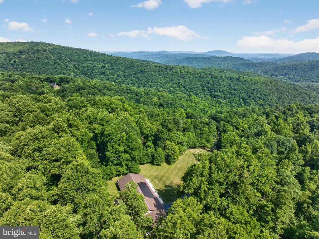 2710 TUCKERS LN, LINDEN, Virginia 22642, 4 Bedrooms Bedrooms, ,3 BathroomsBathrooms,Residential,2710 TUCKERS LN,VAFQ2022470 MLS # VAFQ2022470