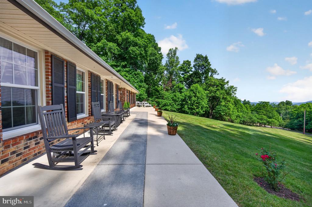 2710 TUCKERS LN, LINDEN, Virginia 22642, 4 Bedrooms Bedrooms, ,3 BathroomsBathrooms,Residential,2710 TUCKERS LN,VAFQ2022470 MLS # VAFQ2022470