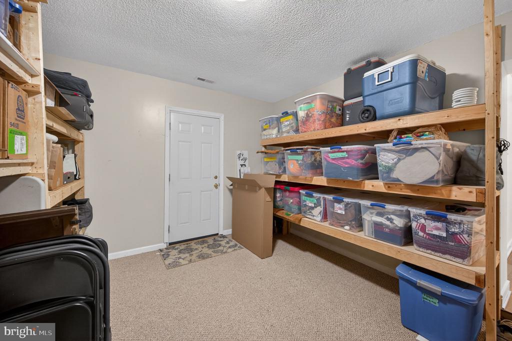 2710 TUCKERS LN, LINDEN, Virginia 22642, 4 Bedrooms Bedrooms, ,3 BathroomsBathrooms,Residential,2710 TUCKERS LN,VAFQ2022470 MLS # VAFQ2022470