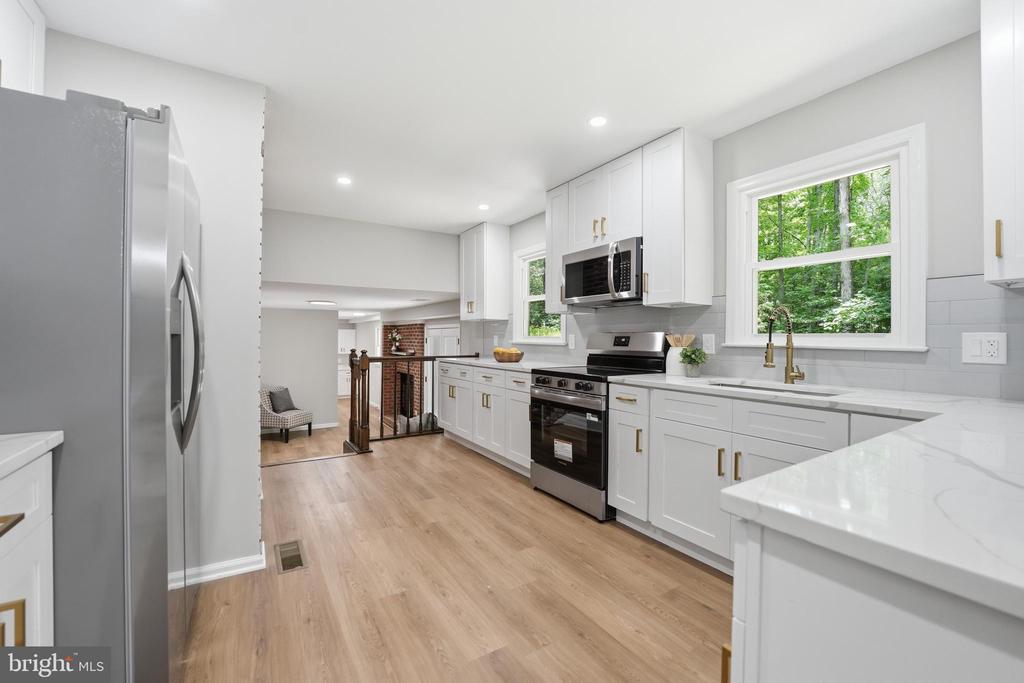 7607 NYLAND RD, FREDERICKSBURG, Virginia 22408, 5 Bedrooms Bedrooms, ,3 BathroomsBathrooms,Residential,7607 NYLAND RD,VASP2042760 MLS # VASP2042760