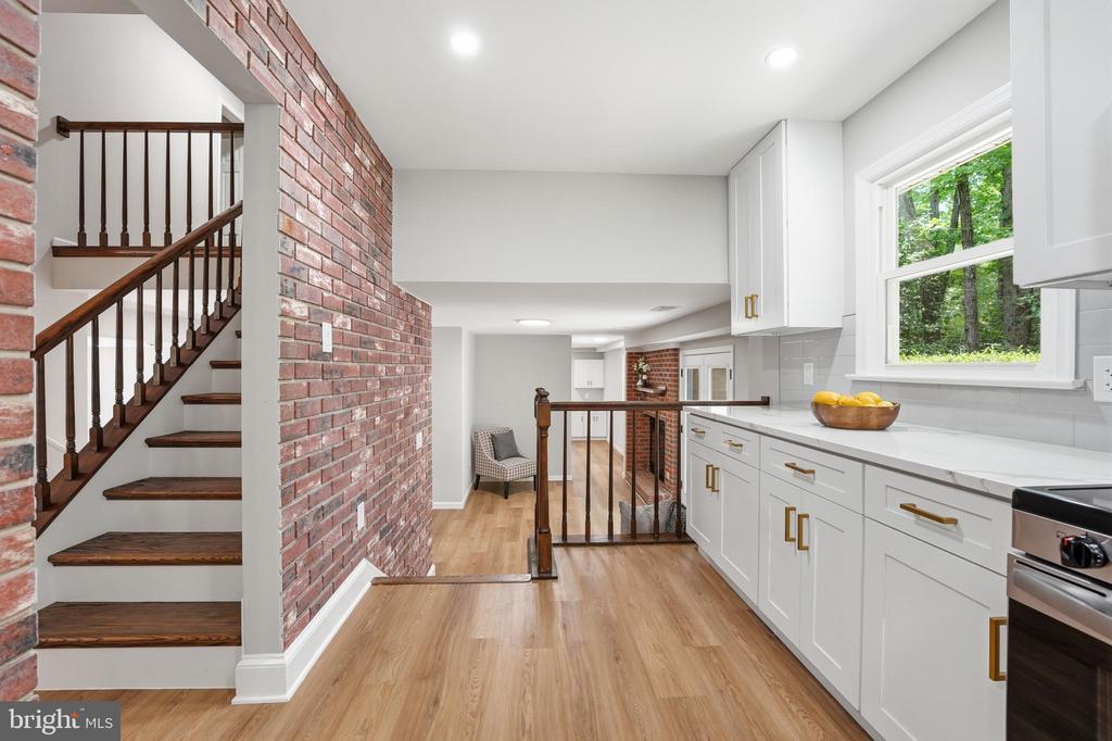 7607 NYLAND RD, FREDERICKSBURG, Virginia 22408, 5 Bedrooms Bedrooms, ,3 BathroomsBathrooms,Residential,7607 NYLAND RD,VASP2042760 MLS # VASP2042760