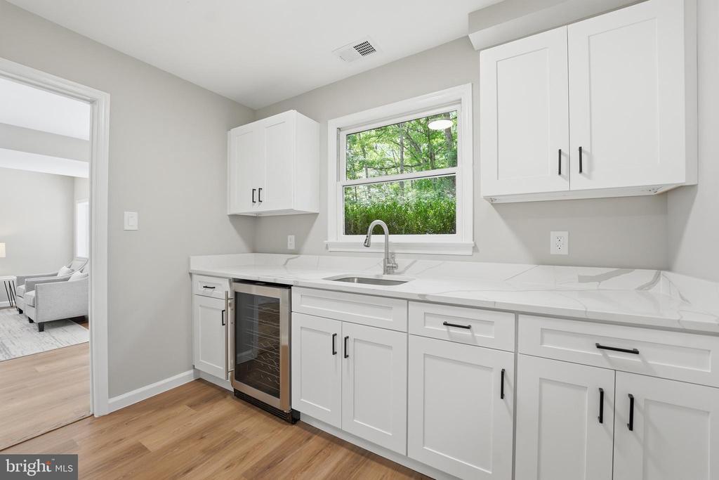 7607 NYLAND RD, FREDERICKSBURG, Virginia 22408, 5 Bedrooms Bedrooms, ,3 BathroomsBathrooms,Residential,7607 NYLAND RD,VASP2042760 MLS # VASP2042760