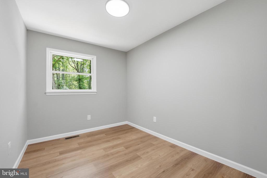 7607 NYLAND RD, FREDERICKSBURG, Virginia 22408, 5 Bedrooms Bedrooms, ,3 BathroomsBathrooms,Residential,7607 NYLAND RD,VASP2042760 MLS # VASP2042760