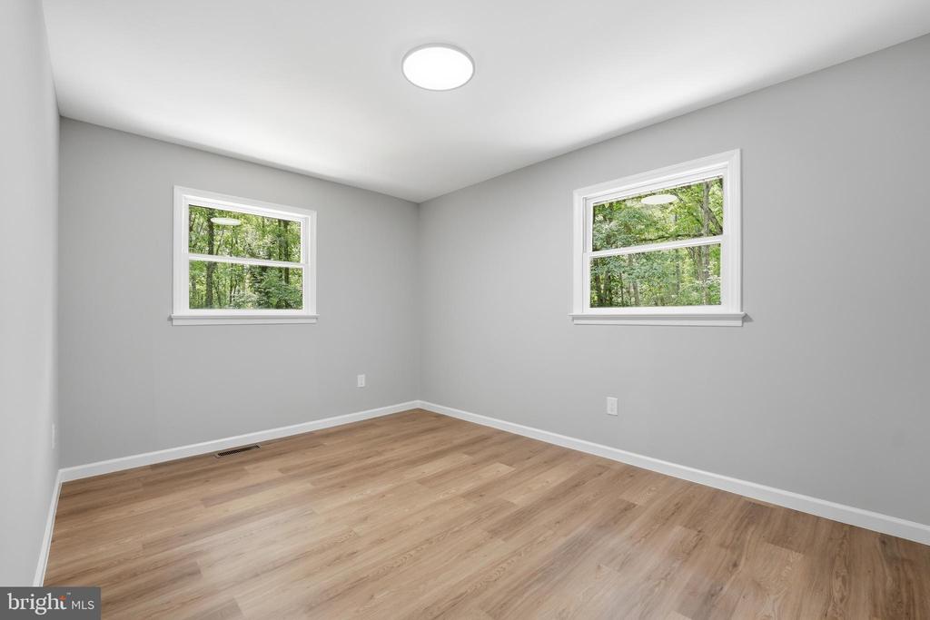7607 NYLAND RD, FREDERICKSBURG, Virginia 22408, 5 Bedrooms Bedrooms, ,3 BathroomsBathrooms,Residential,7607 NYLAND RD,VASP2042760 MLS # VASP2042760
