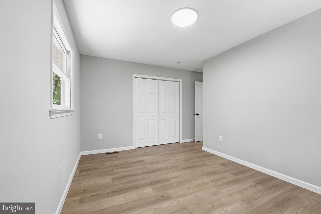 7607 NYLAND RD, FREDERICKSBURG, Virginia 22408, 5 Bedrooms Bedrooms, ,3 BathroomsBathrooms,Residential,7607 NYLAND RD,VASP2042760 MLS # VASP2042760
