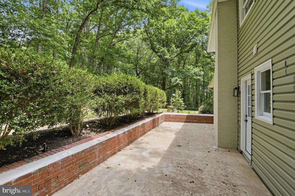 7607 NYLAND RD, FREDERICKSBURG, Virginia 22408, 5 Bedrooms Bedrooms, ,3 BathroomsBathrooms,Residential,7607 NYLAND RD,VASP2042760 MLS # VASP2042760