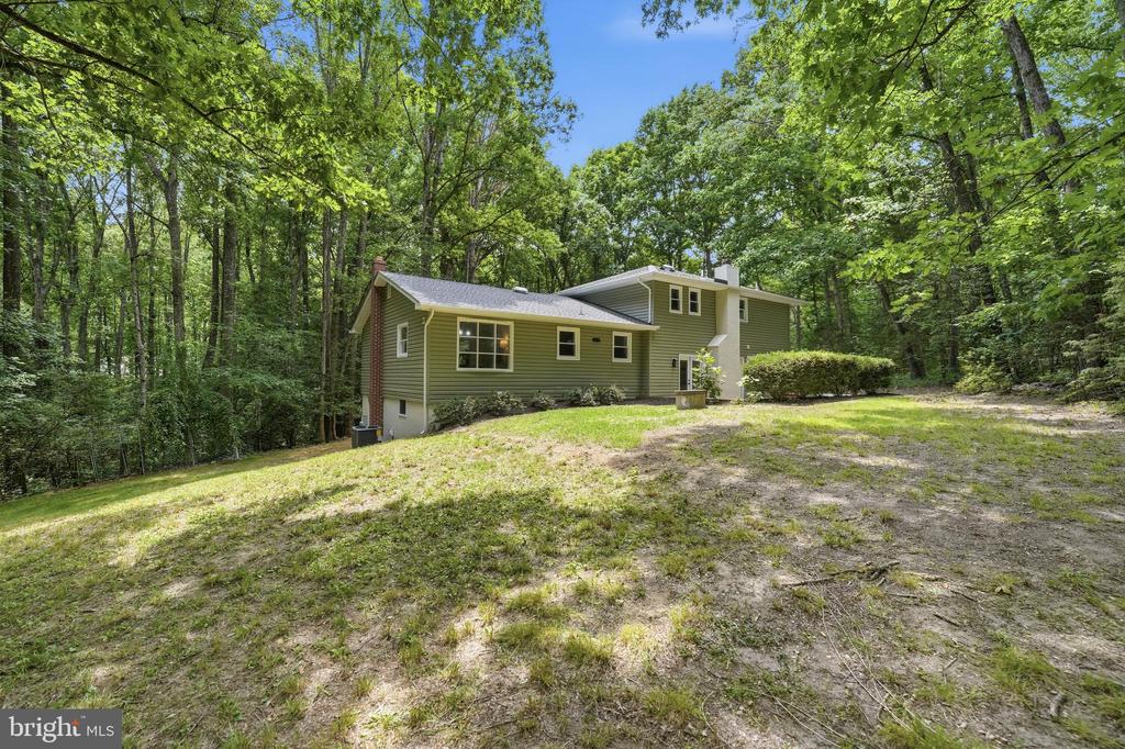 7607 NYLAND RD, FREDERICKSBURG, Virginia 22408, 5 Bedrooms Bedrooms, ,3 BathroomsBathrooms,Residential,7607 NYLAND RD,VASP2042760 MLS # VASP2042760