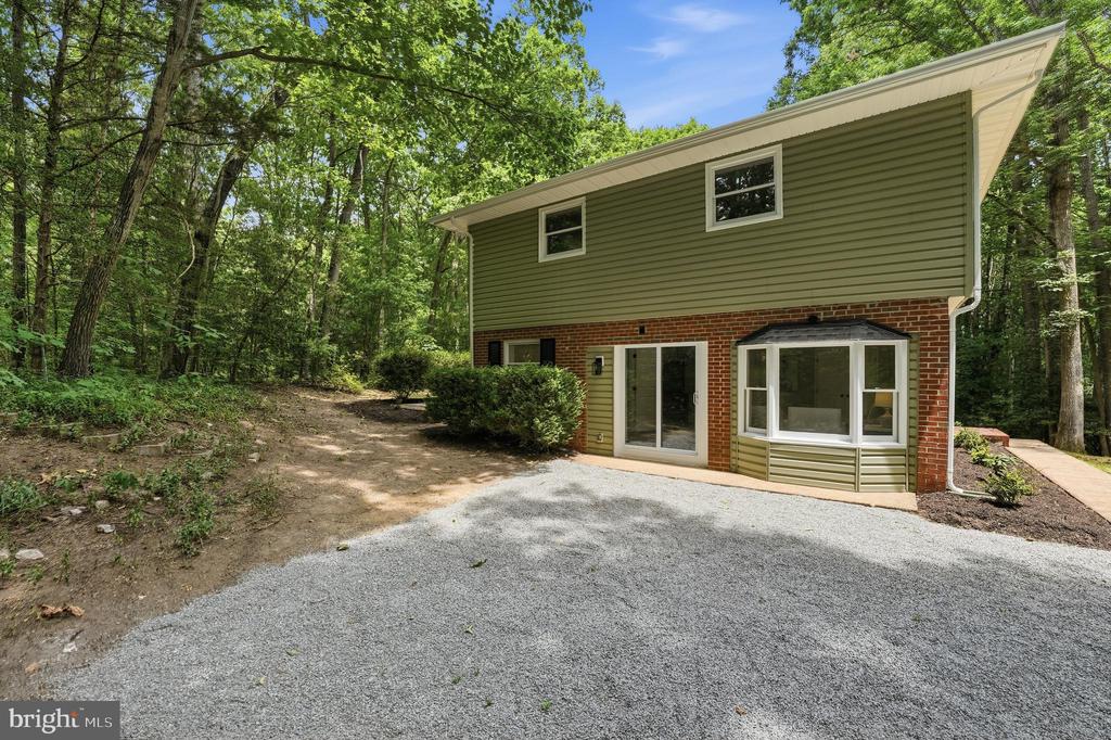 7607 NYLAND RD, FREDERICKSBURG, Virginia 22408, 5 Bedrooms Bedrooms, ,3 BathroomsBathrooms,Residential,7607 NYLAND RD,VASP2042760 MLS # VASP2042760