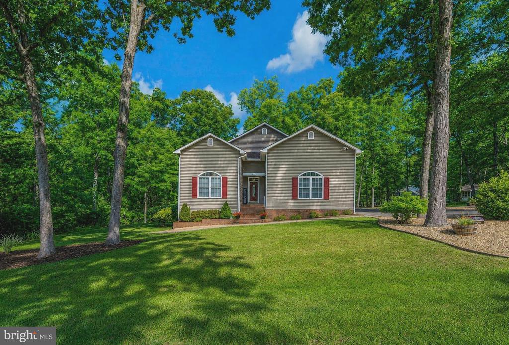 200 MONTICELLO CIR, LOCUST GROVE, Virginia 22508, 4 Bedrooms Bedrooms, ,3 BathroomsBathrooms,Residential,200 MONTICELLO CIR,VAOR2014252 MLS # VAOR2014252