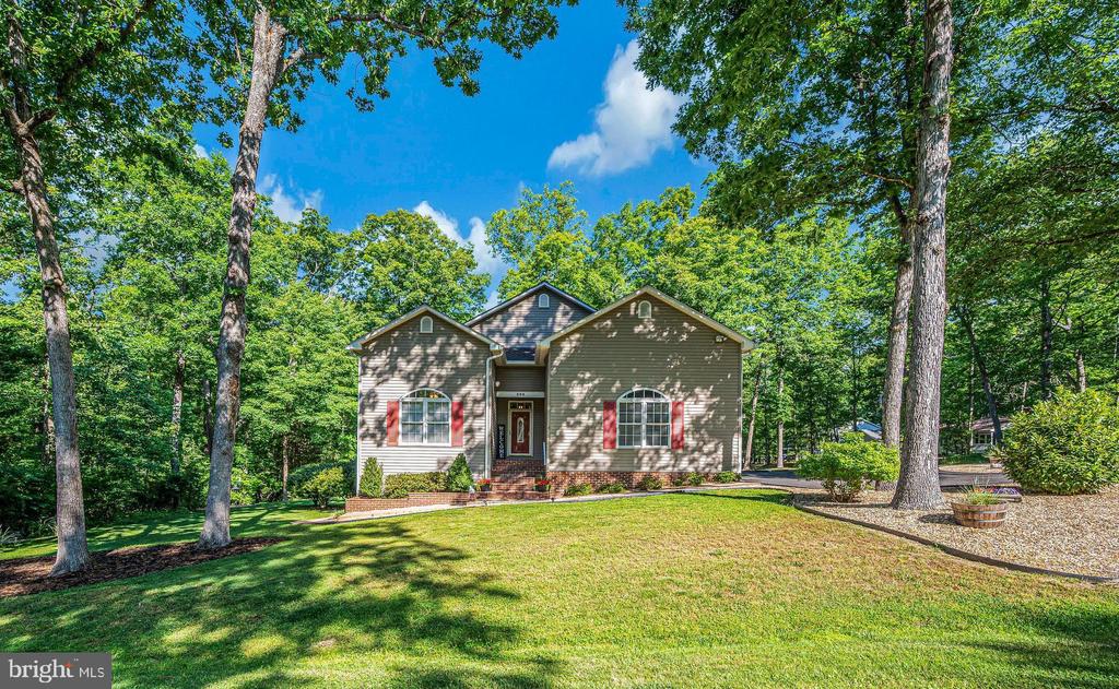 200 MONTICELLO CIR, LOCUST GROVE, Virginia 22508, 4 Bedrooms Bedrooms, ,3 BathroomsBathrooms,Residential,200 MONTICELLO CIR,VAOR2014252 MLS # VAOR2014252 200 MONTICELLO CIR, LOCUST GROVE, Virginia 22508, 4 Bedrooms Bedrooms, ,3 BathroomsBathrooms,Residential,200 MONTICELLO CIR,VAOR2014252 MLS # VAOR2014252