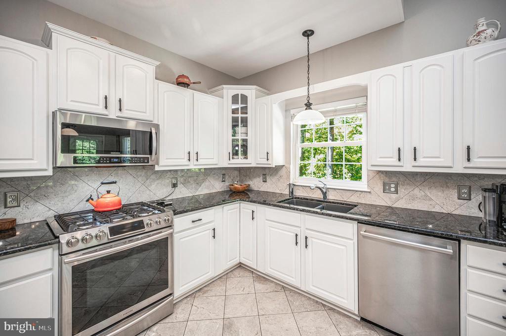 200 MONTICELLO CIR, LOCUST GROVE, Virginia 22508, 4 Bedrooms Bedrooms, ,3 BathroomsBathrooms,Residential,200 MONTICELLO CIR,VAOR2014252 MLS # VAOR2014252 200 MONTICELLO CIR, LOCUST GROVE, Virginia 22508, 4 Bedrooms Bedrooms, ,3 BathroomsBathrooms,Residential,200 MONTICELLO CIR,VAOR2014252 MLS # VAOR2014252