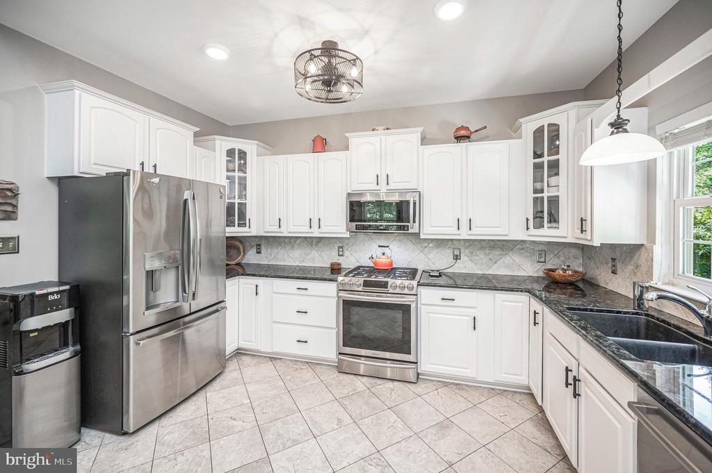 200 MONTICELLO CIR, LOCUST GROVE, Virginia 22508, 4 Bedrooms Bedrooms, ,3 BathroomsBathrooms,Residential,200 MONTICELLO CIR,VAOR2014252 MLS # VAOR2014252 200 MONTICELLO CIR, LOCUST GROVE, Virginia 22508, 4 Bedrooms Bedrooms, ,3 BathroomsBathrooms,Residential,200 MONTICELLO CIR,VAOR2014252 MLS # VAOR2014252