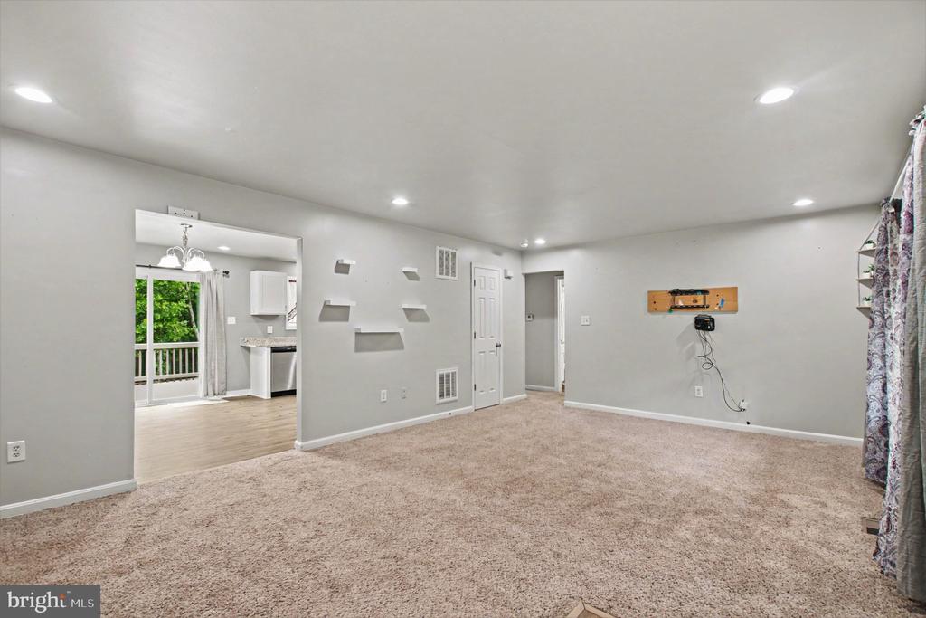 9486 VERDIERSVILLE RD, RHOADESVILLE, Virginia 22542, 4 Bedrooms Bedrooms, ,3 BathroomsBathrooms,Residential,9486 VERDIERSVILLE RD,VAOR2014408 MLS # VAOR2014408 9486 VERDIERSVILLE RD, RHOADESVILLE, Virginia 22542, 4 Bedrooms Bedrooms, ,3 BathroomsBathrooms,Residential,9486 VERDIERSVILLE RD,VAOR2014408 MLS # VAOR2014408