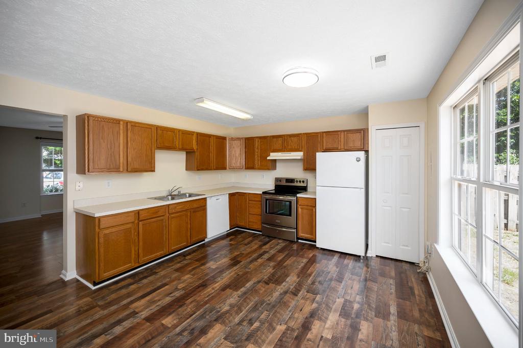9921 W MIDLAND WAY, FREDERICKSBURG, Virginia 22408, 2 Bedrooms Bedrooms, ,1 BathroomBathrooms,Residential,9921 W MIDLAND WAY,VASP2042560 MLS # VASP2042560 9921 W MIDLAND WAY, FREDERICKSBURG, Virginia 22408, 2 Bedrooms Bedrooms, ,1 BathroomBathrooms,Residential,9921 W MIDLAND WAY,VASP2042560 MLS # VASP2042560