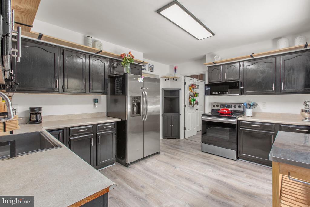 10910 KIRTLEY LN, SPOTSYLVANIA, Virginia 22553, 3 Bedrooms Bedrooms, ,2 BathroomsBathrooms,Residential,10910 KIRTLEY LN,VASP2042712 MLS # VASP2042712