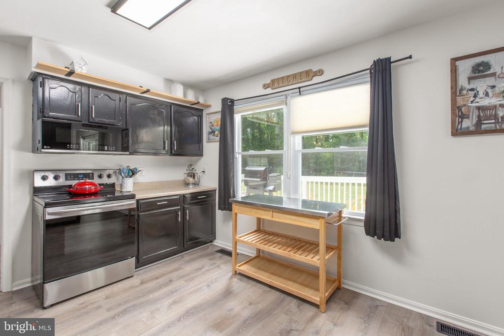 10910 KIRTLEY LN, SPOTSYLVANIA, Virginia 22553, 3 Bedrooms Bedrooms, ,2 BathroomsBathrooms,Residential,10910 KIRTLEY LN,VASP2042712 MLS # VASP2042712