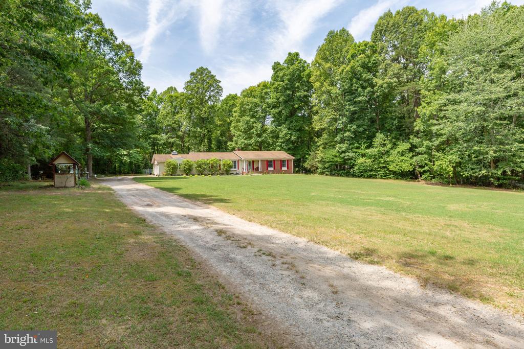 10910 KIRTLEY LN, SPOTSYLVANIA, Virginia 22553, 3 Bedrooms Bedrooms, ,2 BathroomsBathrooms,Residential,10910 KIRTLEY LN,VASP2042712 MLS # VASP2042712