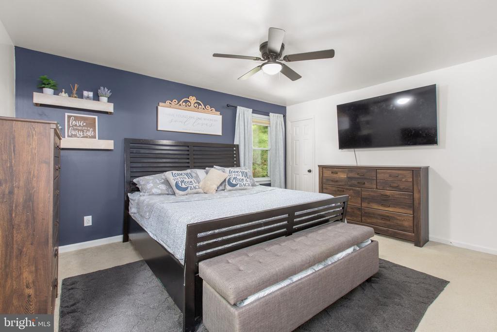 10910 KIRTLEY LN, SPOTSYLVANIA, Virginia 22553, 3 Bedrooms Bedrooms, ,2 BathroomsBathrooms,Residential,10910 KIRTLEY LN,VASP2042712 MLS # VASP2042712