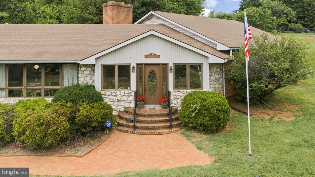 252 BOXLEY LN, ORANGE, Virginia 22960, 5 Bedrooms Bedrooms, ,3 BathroomsBathrooms,Residential,252 BOXLEY LN,VAOR2014406 MLS # VAOR2014406