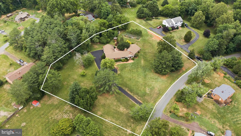252 BOXLEY LN, ORANGE, Virginia 22960, 5 Bedrooms Bedrooms, ,3 BathroomsBathrooms,Residential,252 BOXLEY LN,VAOR2014406 MLS # VAOR2014406